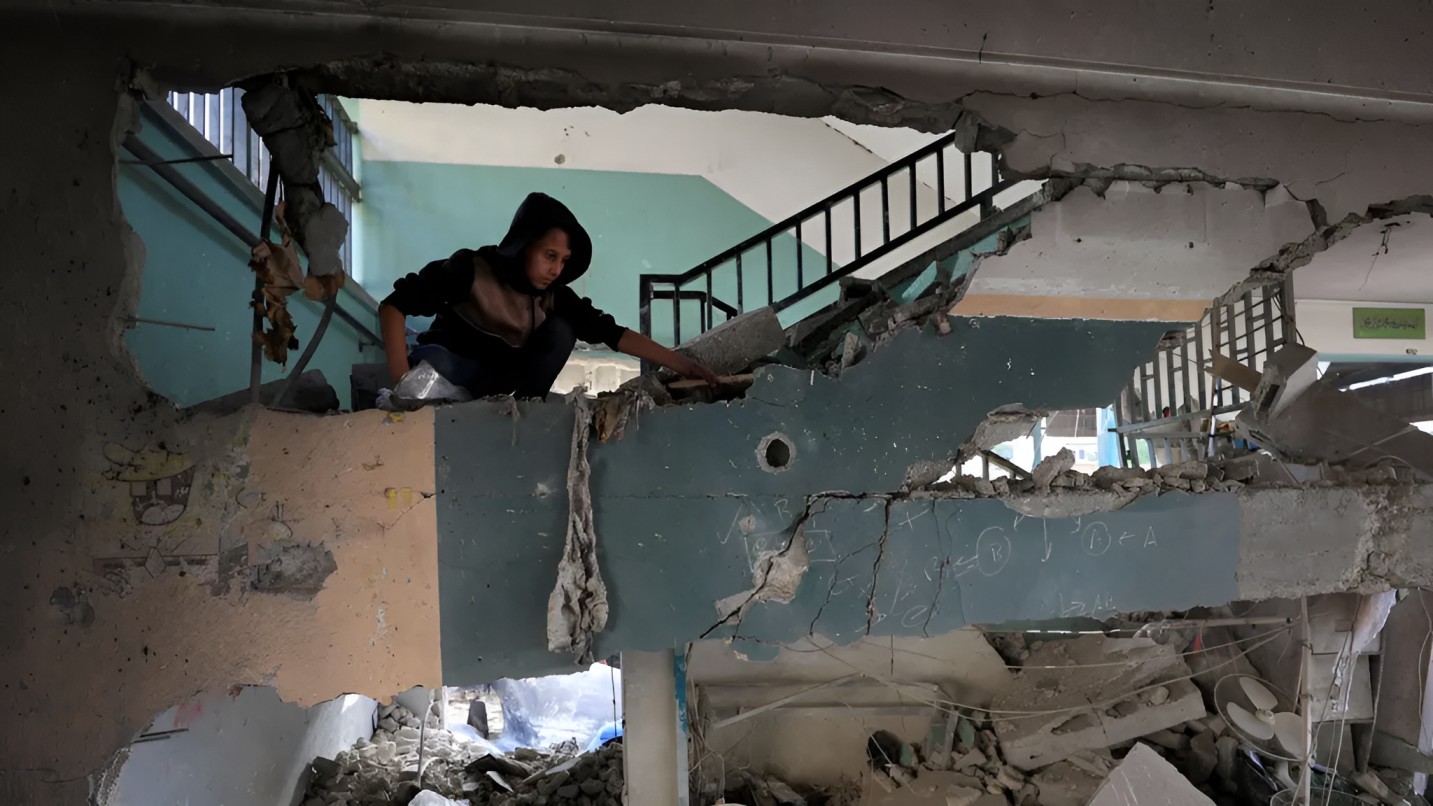 Israeli airstrike on Gaza school kills 13