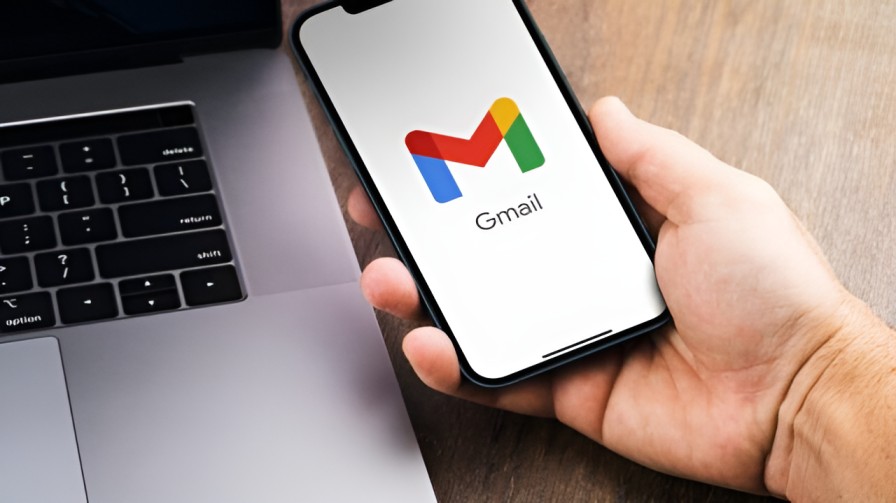 Google introduces emoji responses in Gmail
