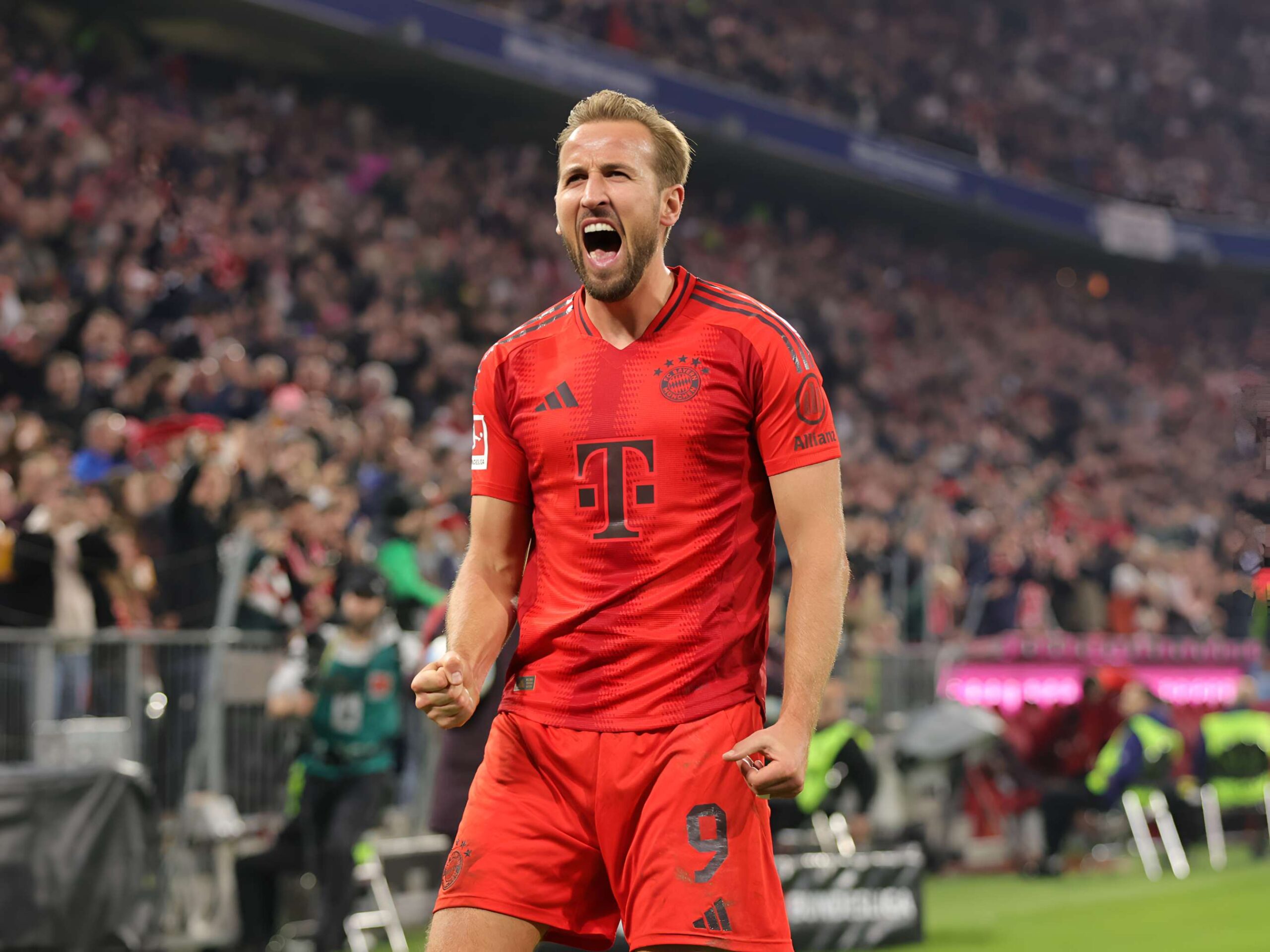Kane hits brace as Bayern thump Hamburg again