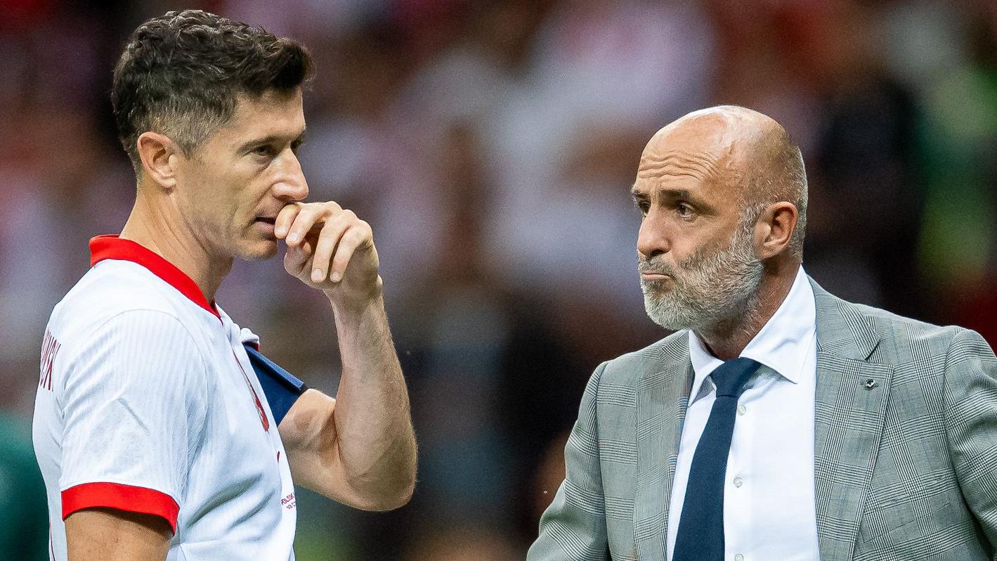 Star Power: Poland coach resigns following clash with Barcelona striker Lewandowski