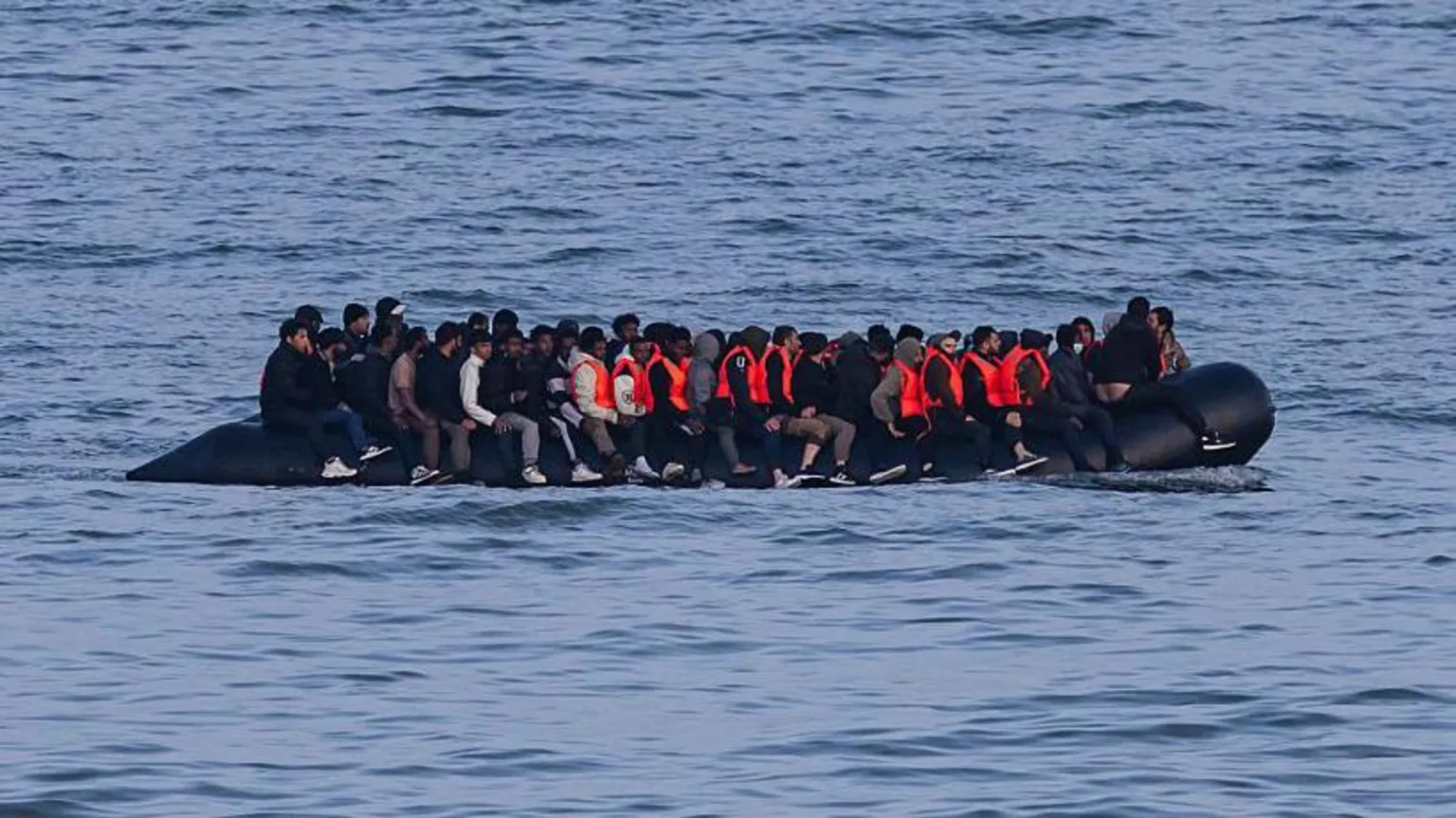 UK-Germany deal targets migrant smuggling as Channel crossings surge