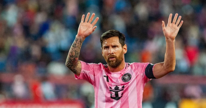 Messi extends MLS record with double in Miami win