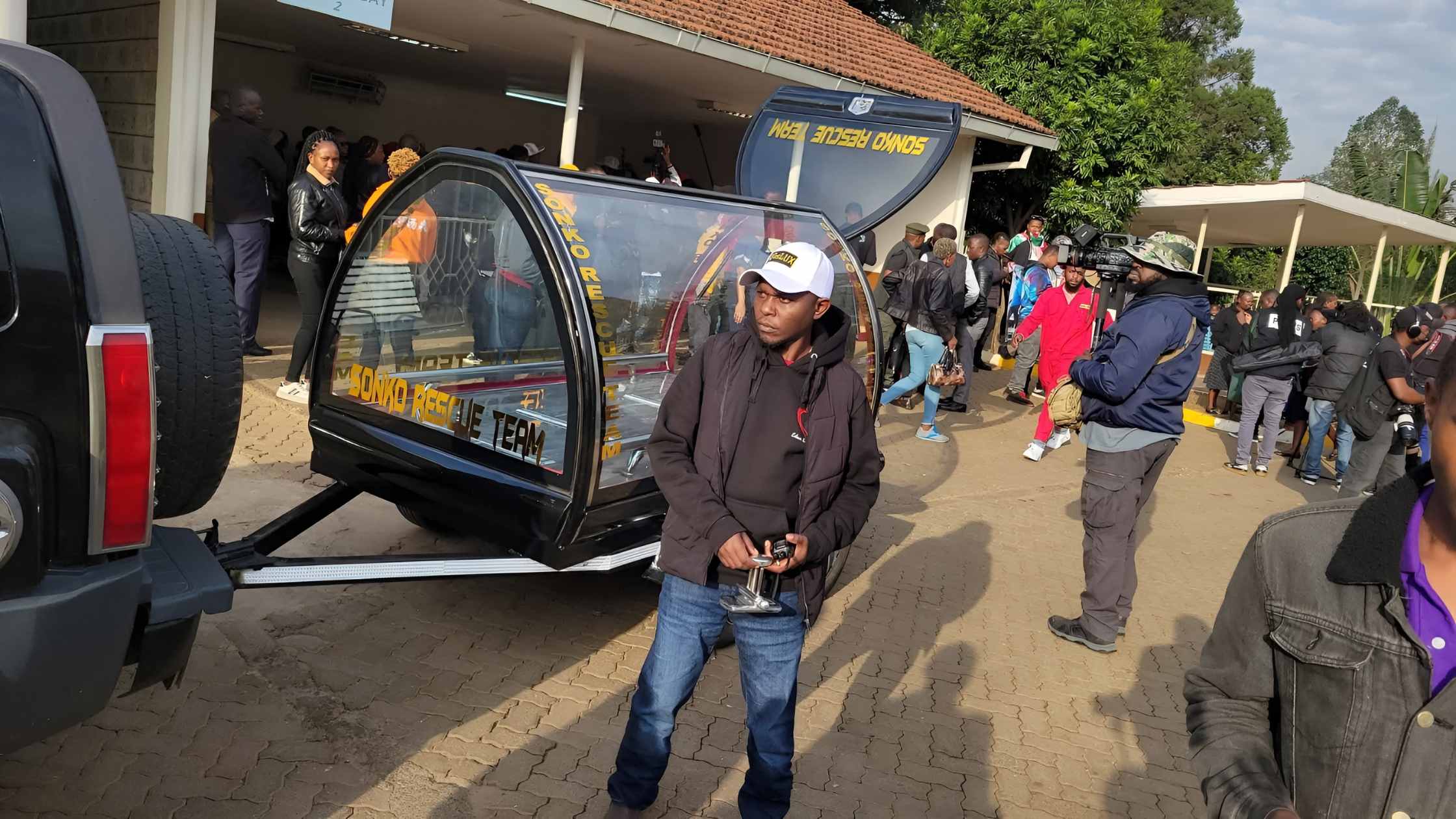 Flags and grief mark final goodbye for Boniface Kariuki