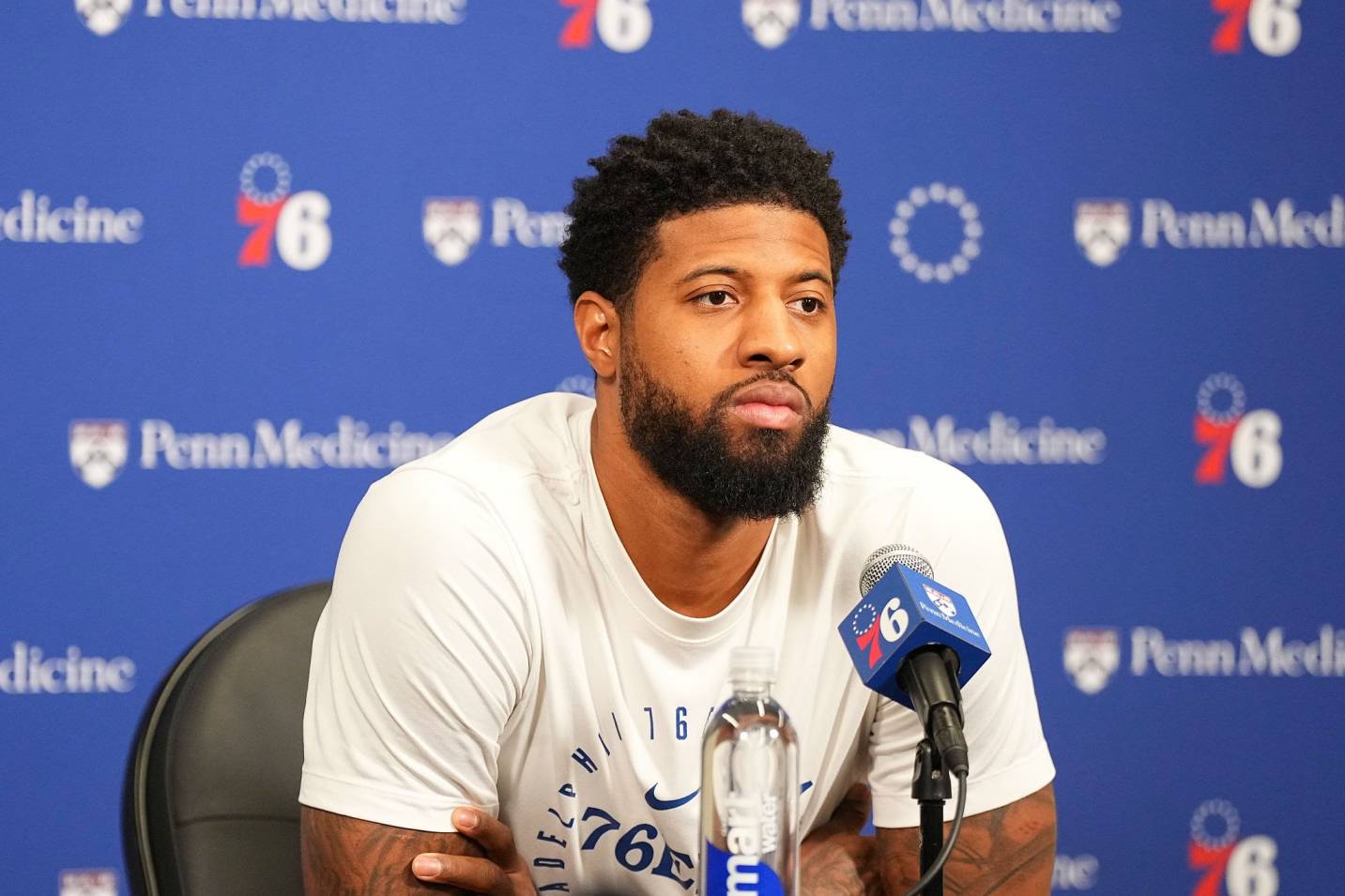 Knee surgery jolts 76ers Paul George