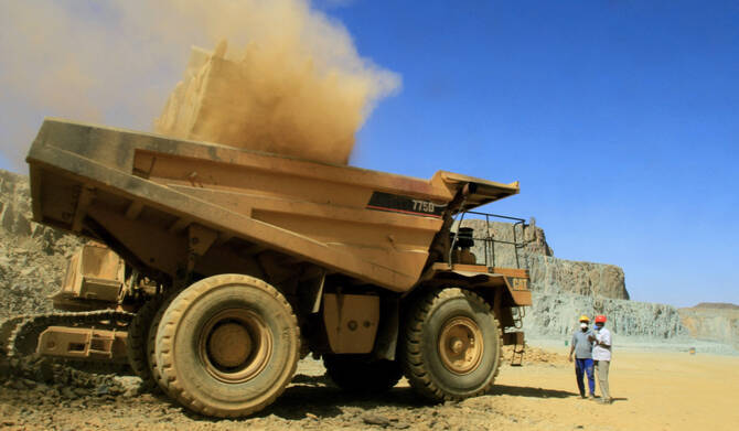 Sudan gold mine collapse kills six, traps others