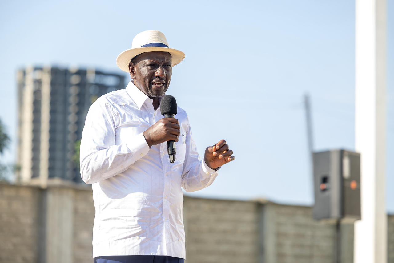 Ruto affirms plan to employ UHC staff on permanent, pensionable terms